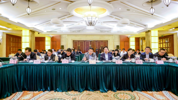20191030143841021 奋力冲刺2019年 积极备战2020年 尊龙集团官网集团召开2019年三季度运营分析暨工作推动会议