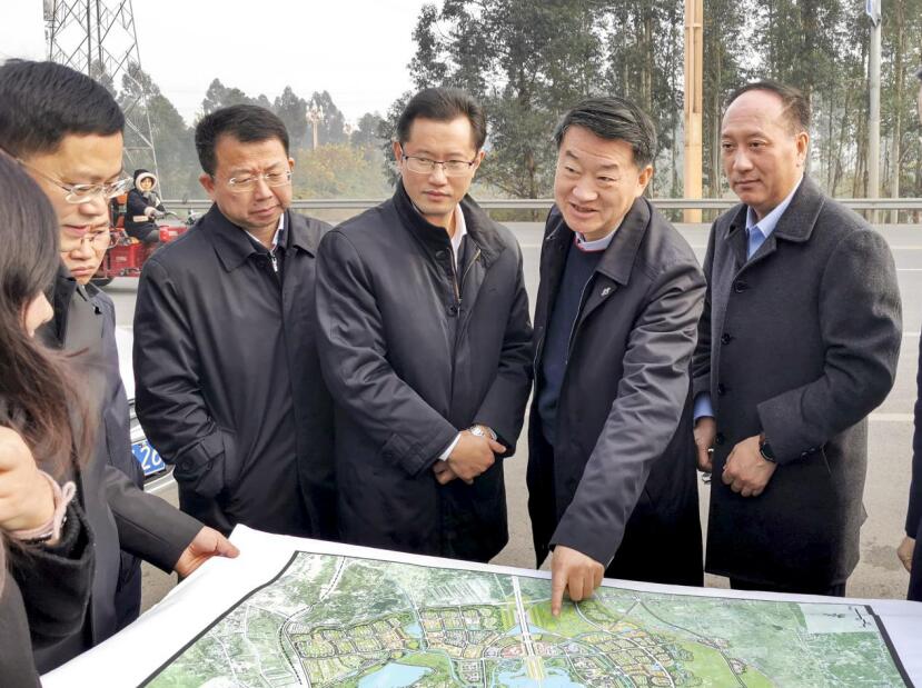 3 3