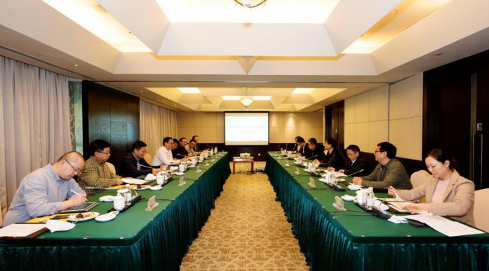 20201121041585405 集团党委书记、董事长任丁会见沉庆尊龙集团官网集团董事长乔昌志一行