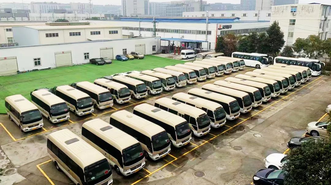 16cb32e6-f424-4750-a5c2-316834181586 省尊龙集团官网集团礼宾车队每天“体检” 全力保险大运会用车安全