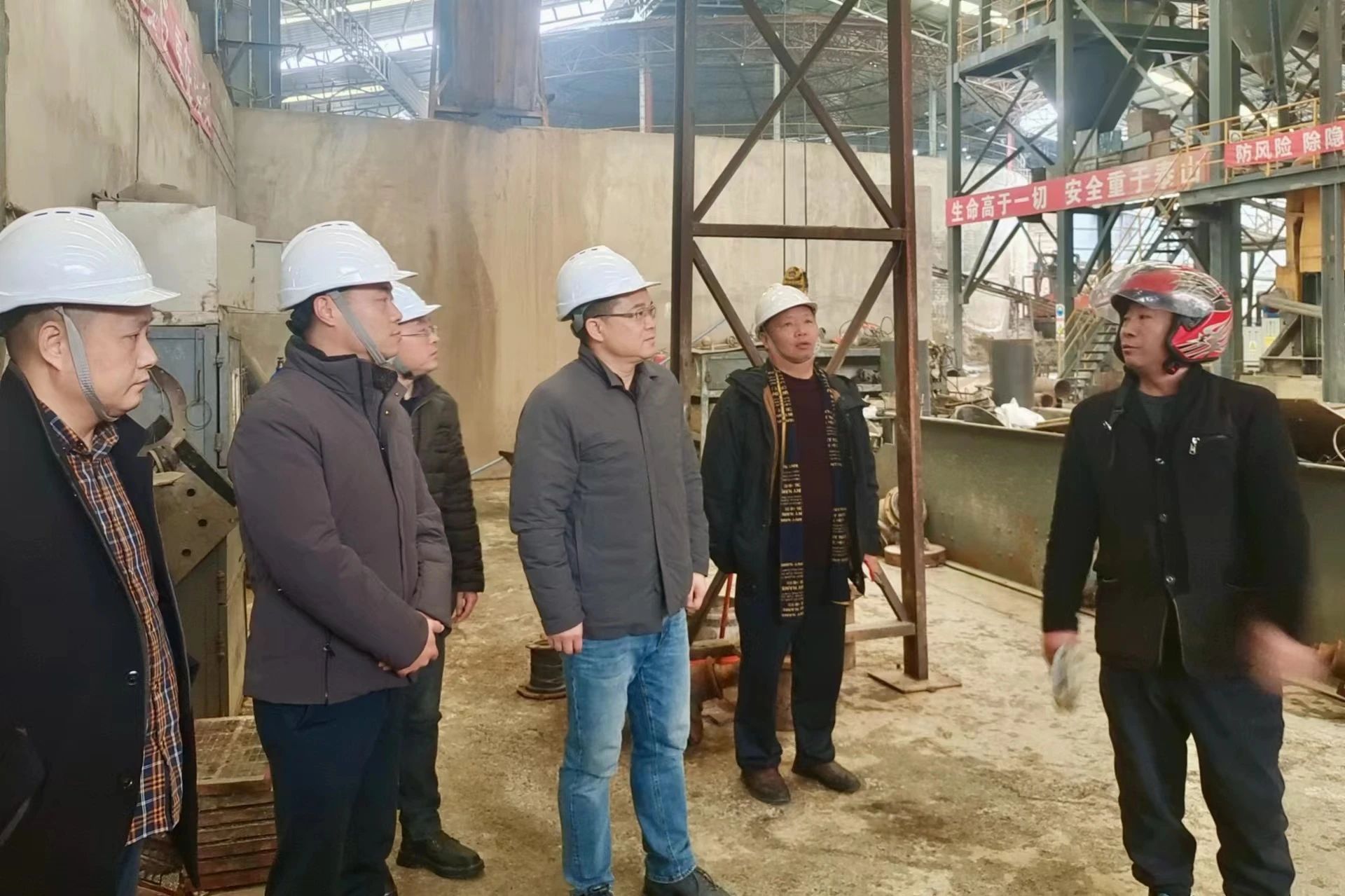 c25d6feb-5e18-40bb-9d22-7196f16802bc c25d6feb-5e18-40bb-9d22-7196f16802bc